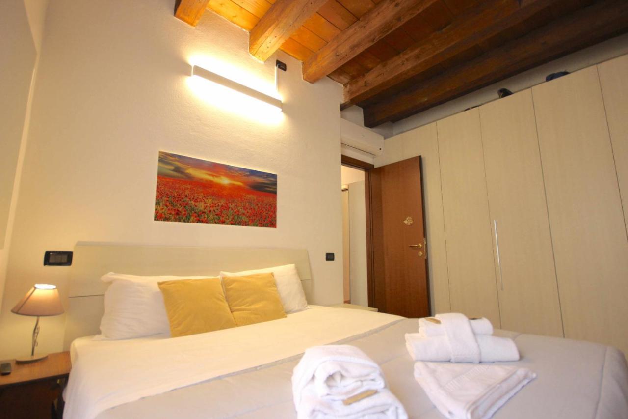 Vr Casa Di Mezzo Apartment