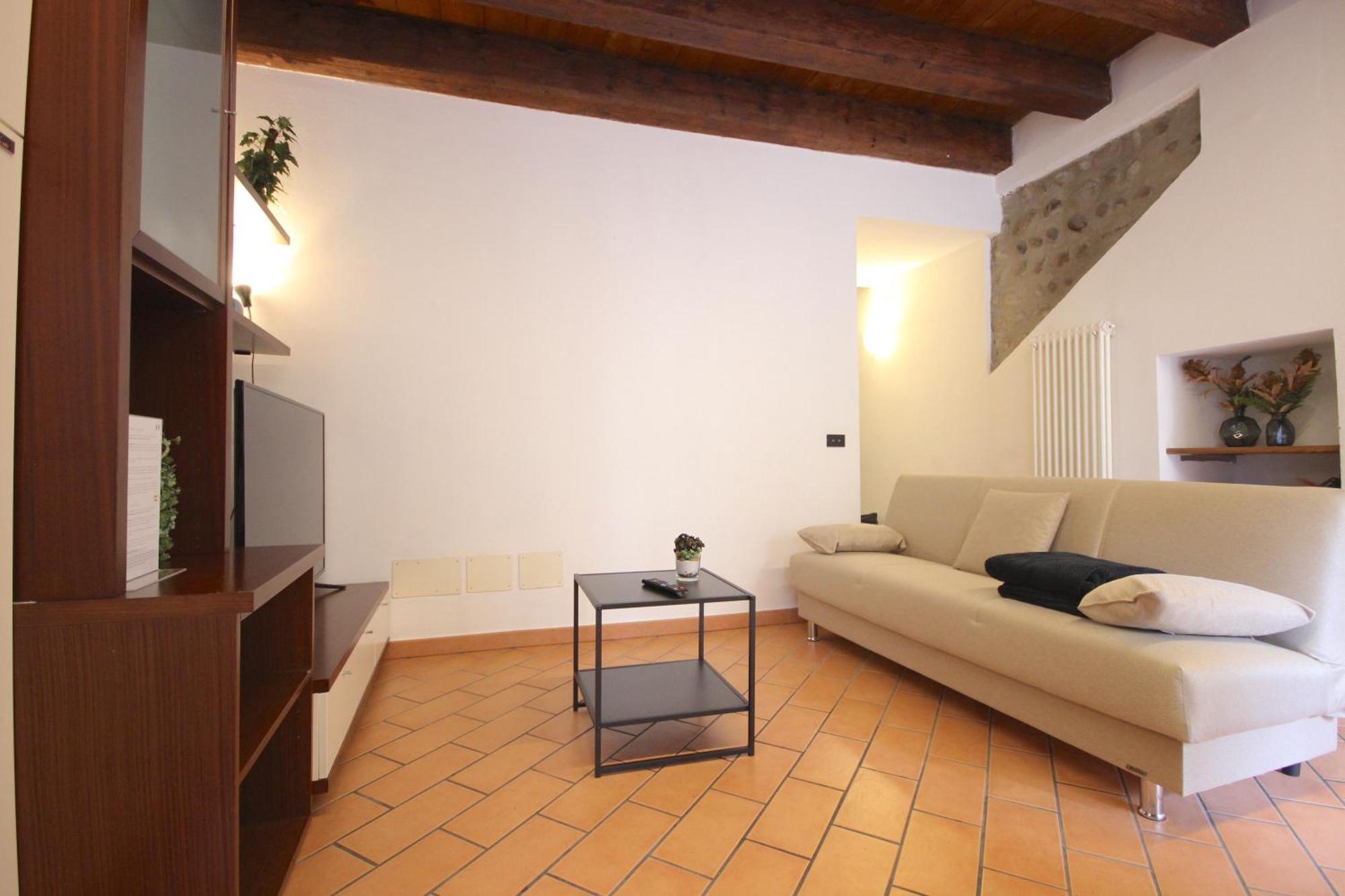 Vr Casa Di Mezzo Apartment Verona